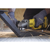 Stanley Akku-Winkelschleifer (SFMCG400M2K-QW), 18Volt schwarz/gelb, 2x Li-Ion-Akku 4,0Ah, in Koffer