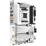 SAPPHIRE PURE B850A WIFI 7, Mainboard weiß/schwarz